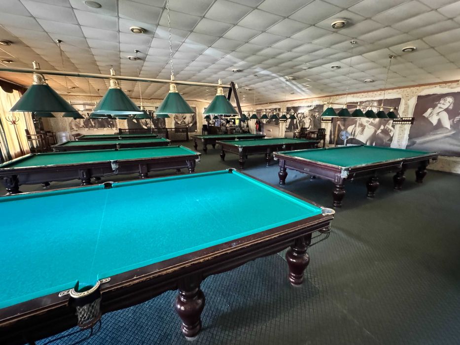 Центр Спаська діюче більярд-кафе 230 кв.м. з усіма столами