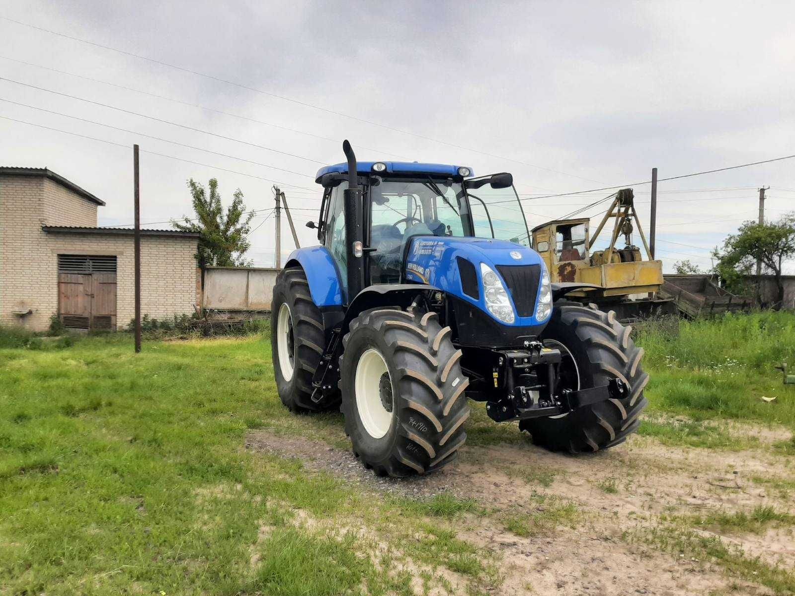 Передня навіска на трактора NEW HOLLAND T 7060