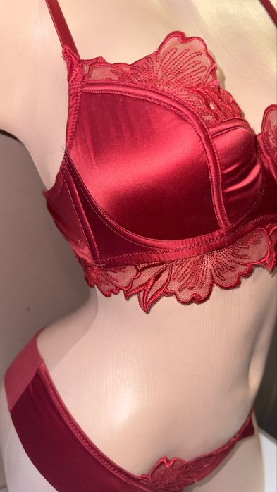 Intimissimi darling Італія комплект білизни із сатину 85B/L