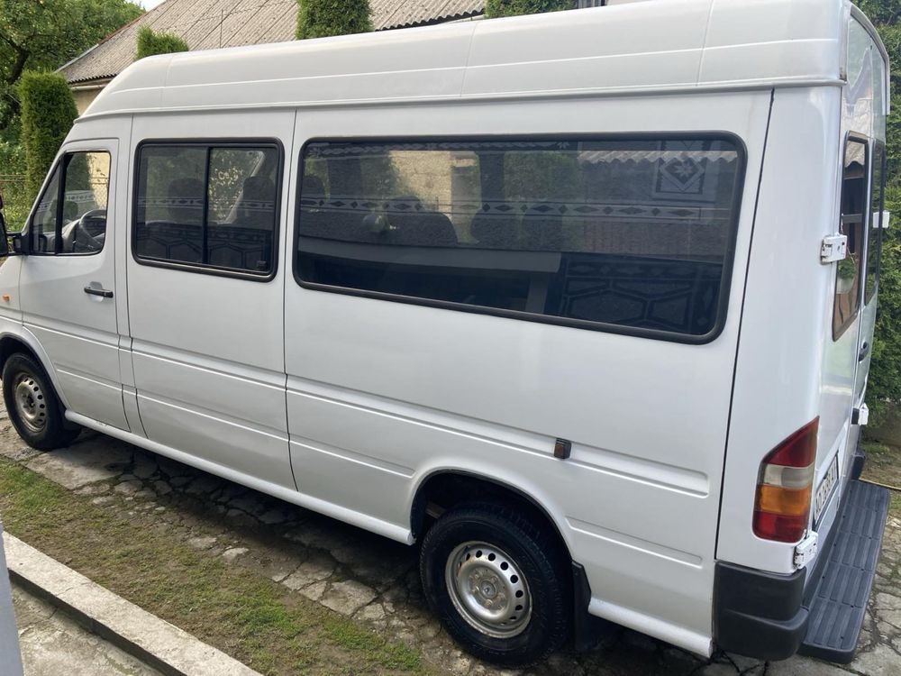 Продам Sprinter 2002 року,в хорошому стані.