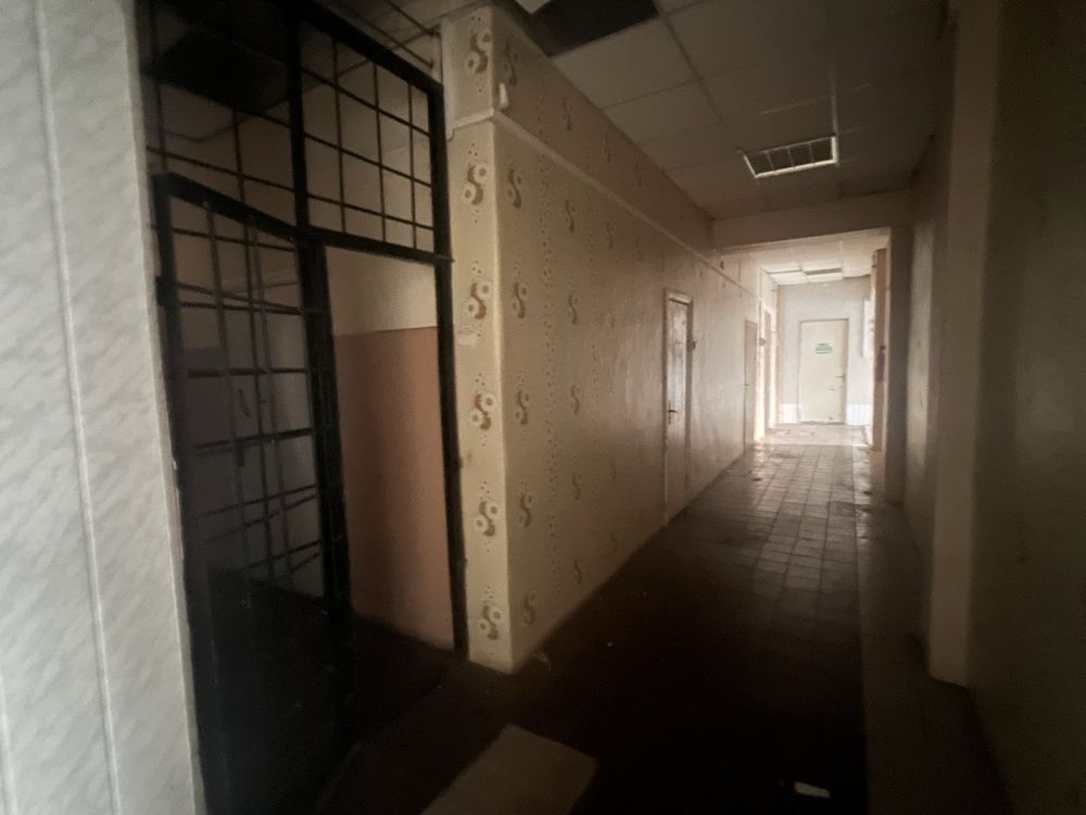 Фасадне приміщення в цетрі міста 250м2