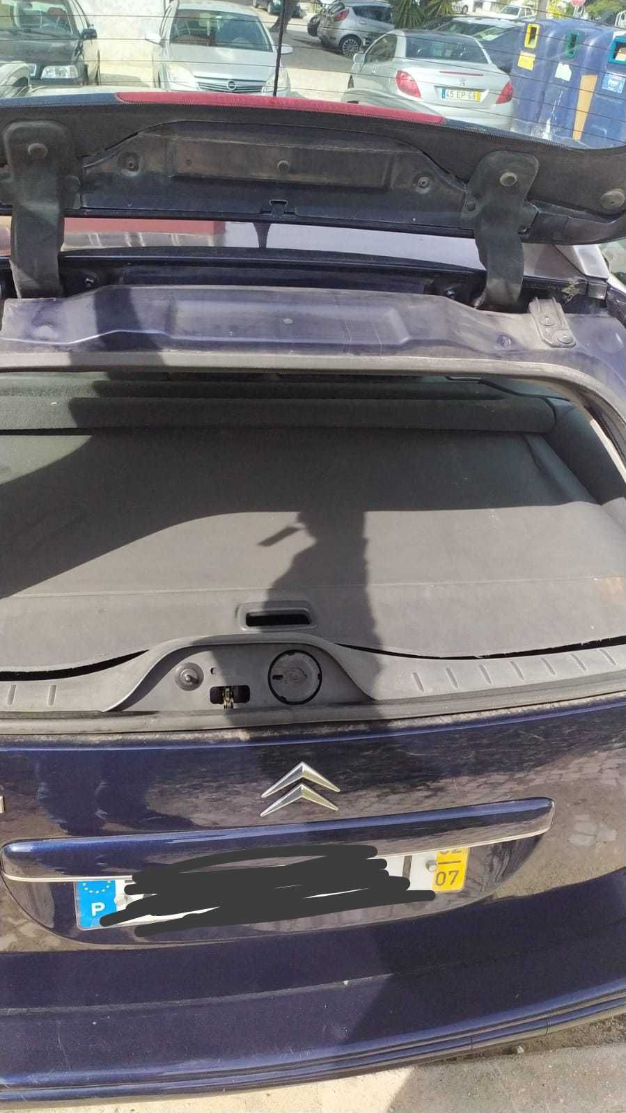 Citroen C5 2002.