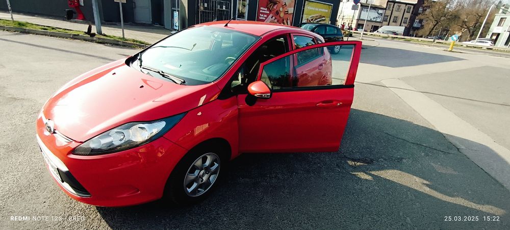 Sprzedam fiestę benzyna gaz