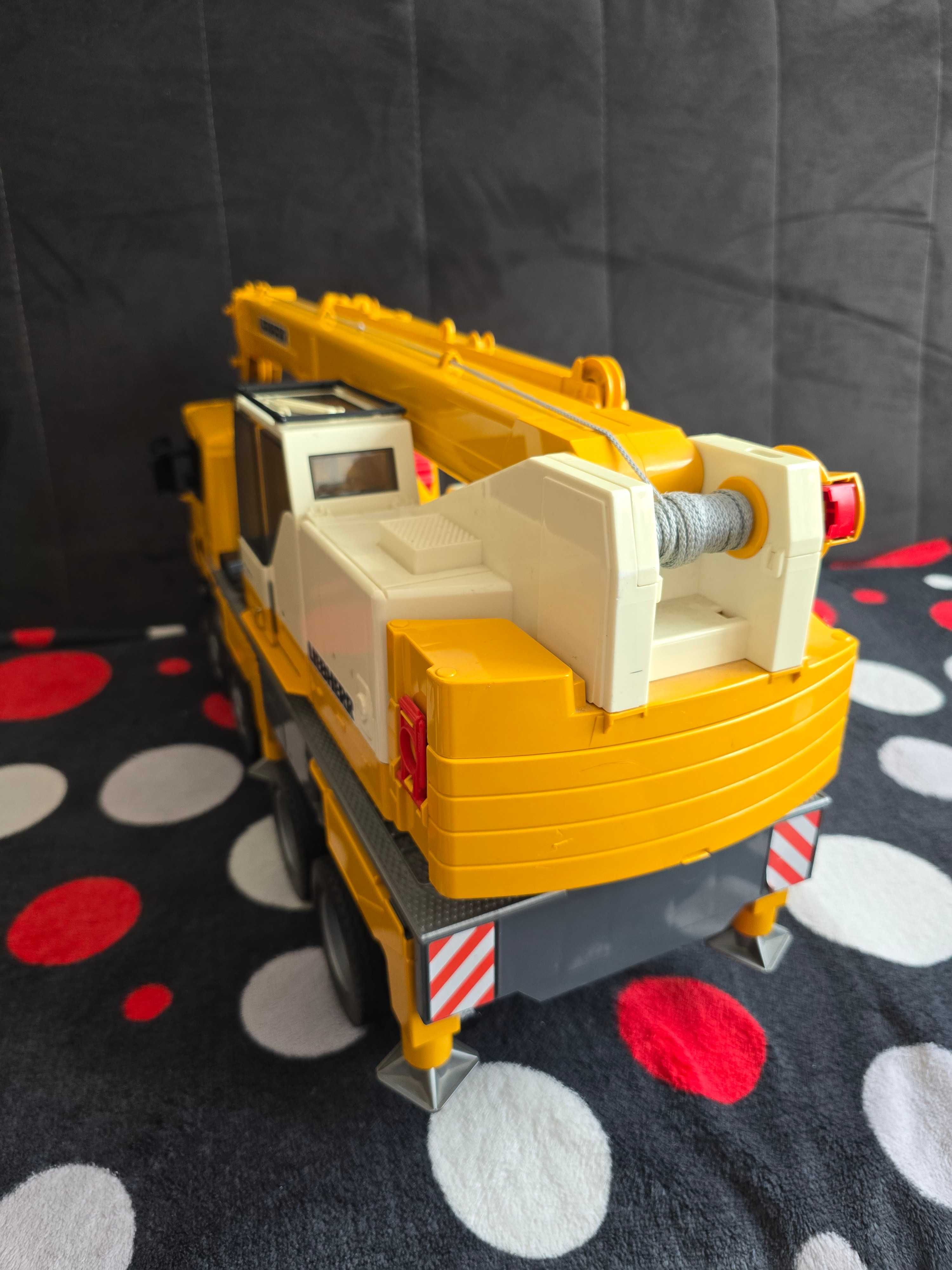 Bruder dźwig Scania Super 560R Liebherr Ciężarówka z dźwigiem