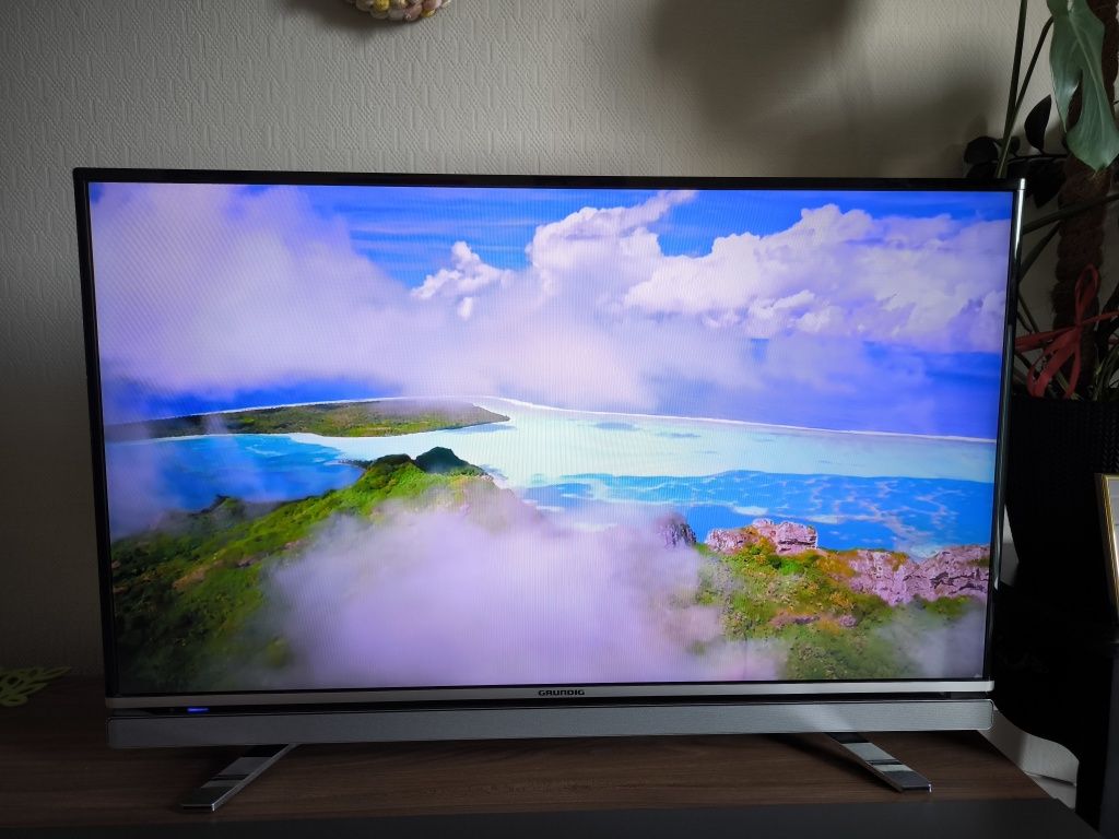 Telewizor LED Grundig 43 SMART DVB-T2 Wifi