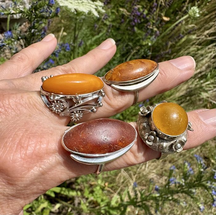 Stare pierścionki z bursztynem nie Srebro z PRL vintage unikat bizu