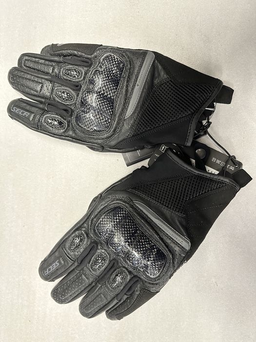 Krotkie rekawice motocyklowe Seca Summer Short II Perforacja, Ochrona!