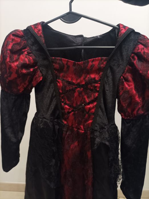 Suknia.   balowa 122-128