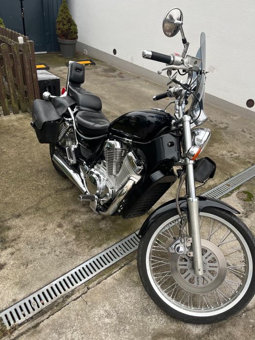 Suzuki Intruder 800