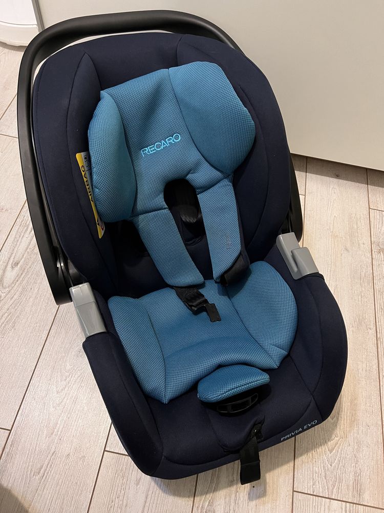 Автокрісло Recaro