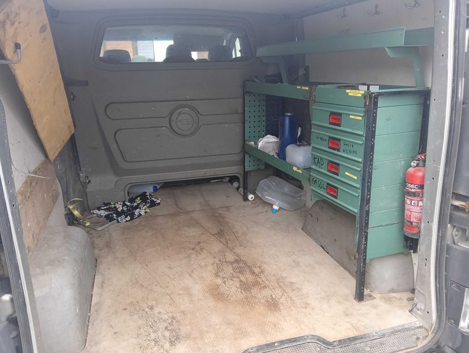 Opel Vivaro 2.0tdci 6 osób brygadówka lift