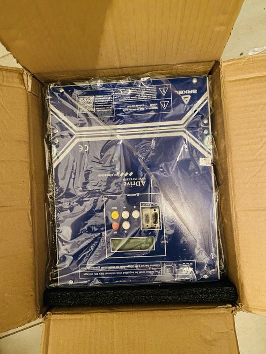 Arkel- falownik Adrive 7,5 kw 400v