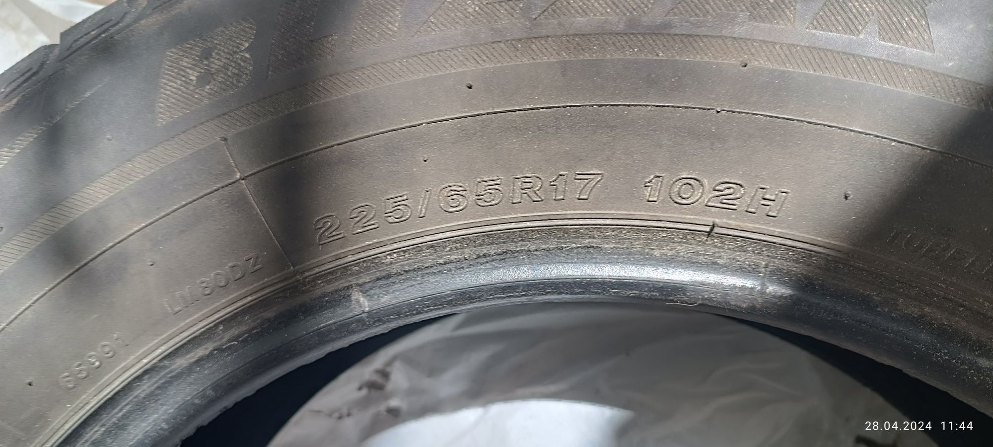 Продам резину на авто розммр 225/65 R 17