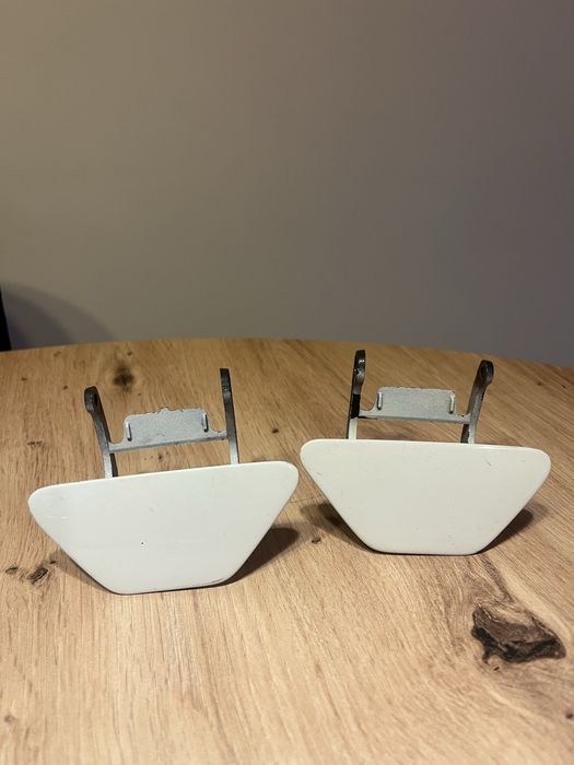 BMW F10 F11 Zaślepka spryskiwacza prawa lewa zderzak przod