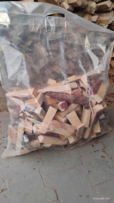 Drewno rozpałkowe we folii