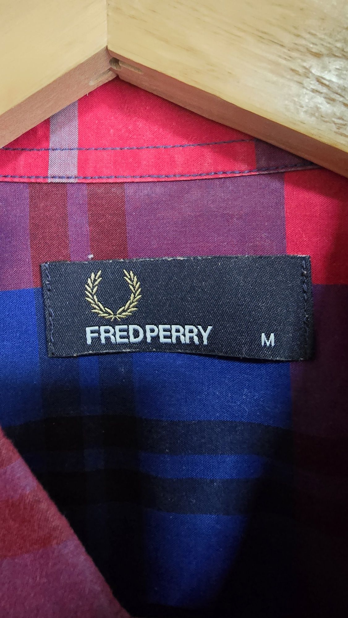 Camisa Fred Perry tamanho M