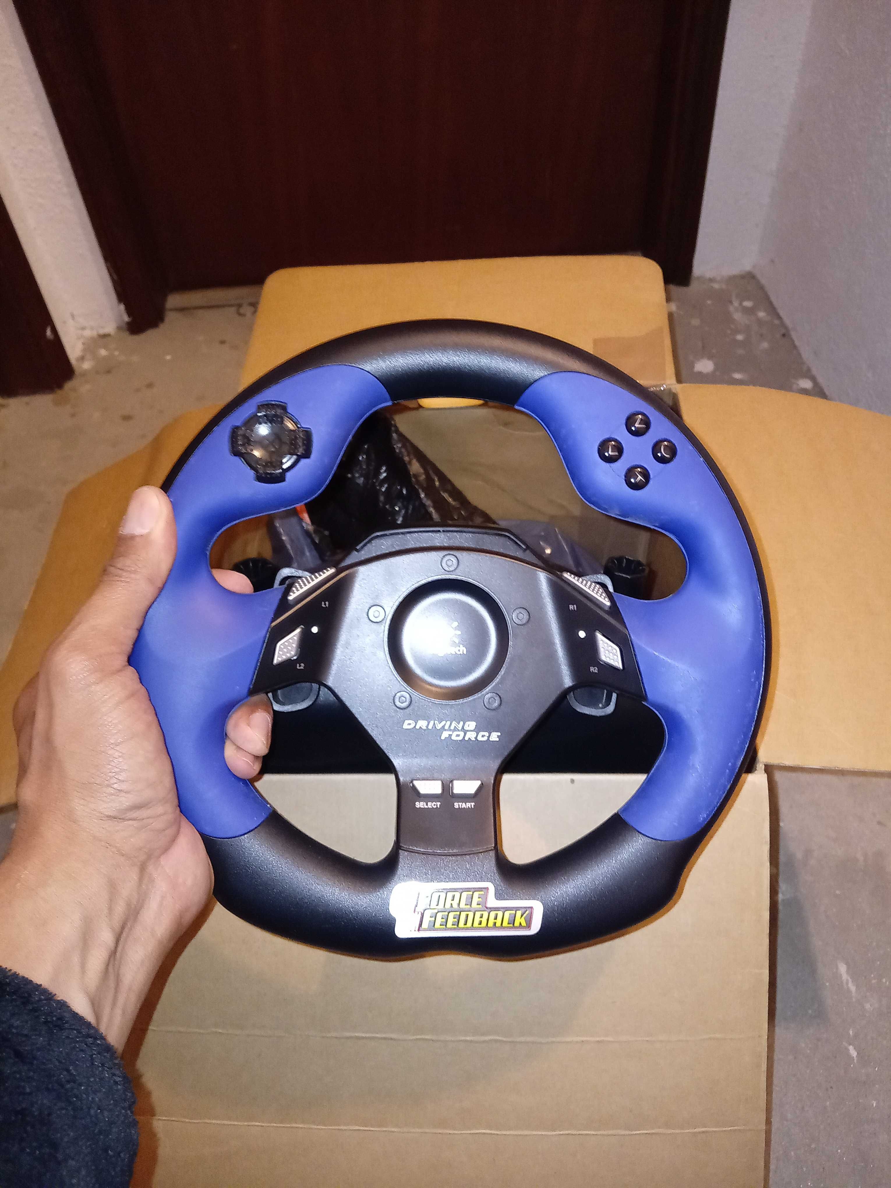 Volante Driving Force com Force Feedback playstation2