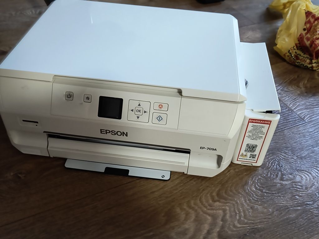 МФУ epson ep 709А  на 6 кольорів під відновлення