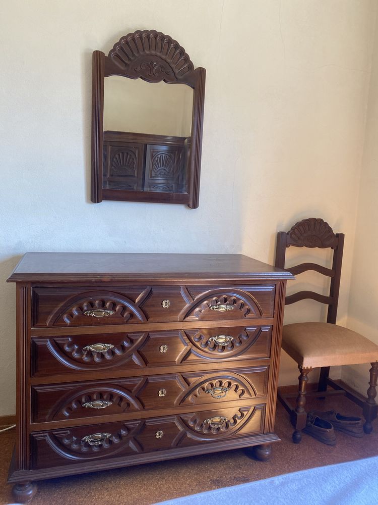 Conjunto de mobiliario de quarto