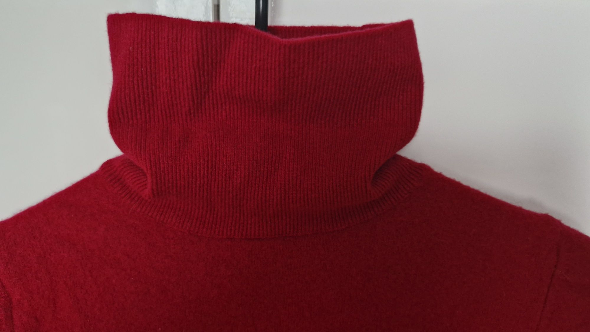 Czerwony sweter golf United Colors of Benetton XS