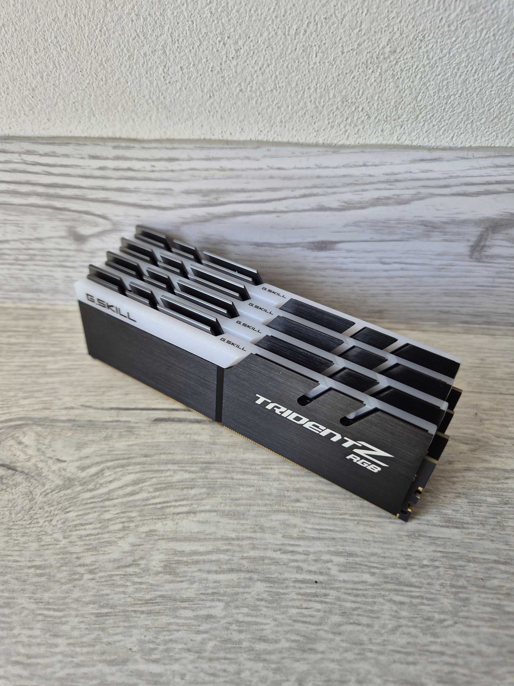 пам'ять DDR4 32GB Kit (2x16) 3600MHz G.Skill Trident Z RGB. Trade-in