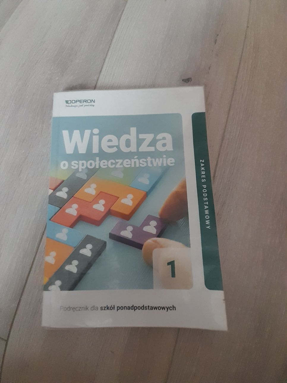 Sprzedam podręcznik do podstawy Operon wiedza o społeczeństwie