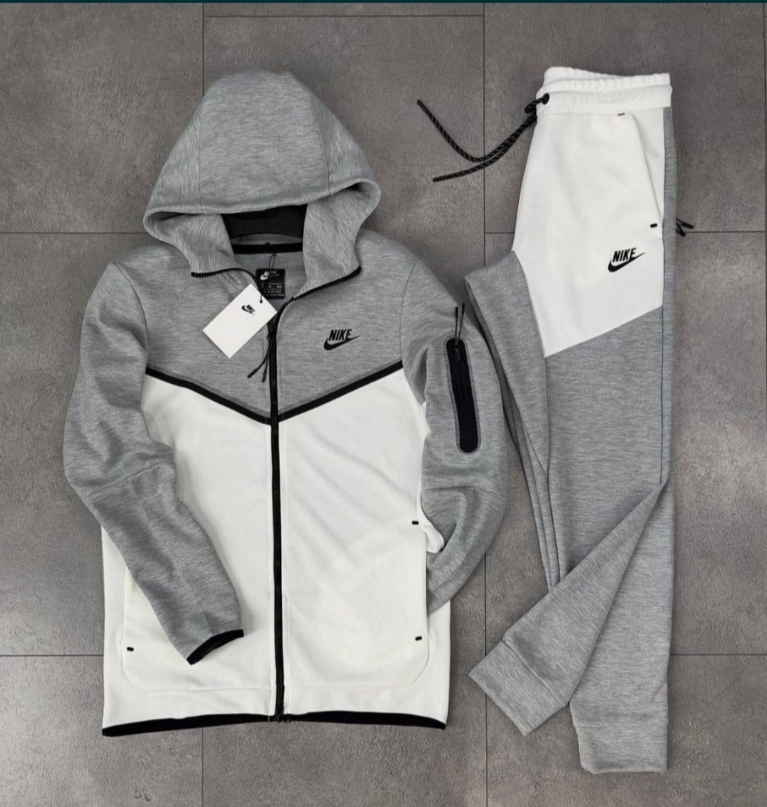 Спортивний костюм Nike Tech Fleece