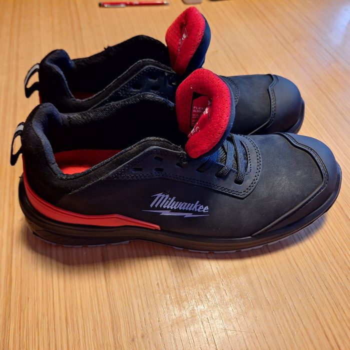 Obuwie robocze Milwaukee 42