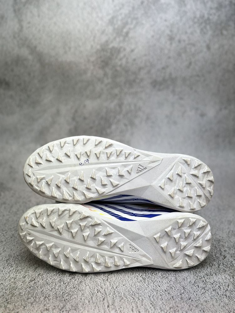 Оригінальні сороконіжки Adida Predator Edge.3 36р