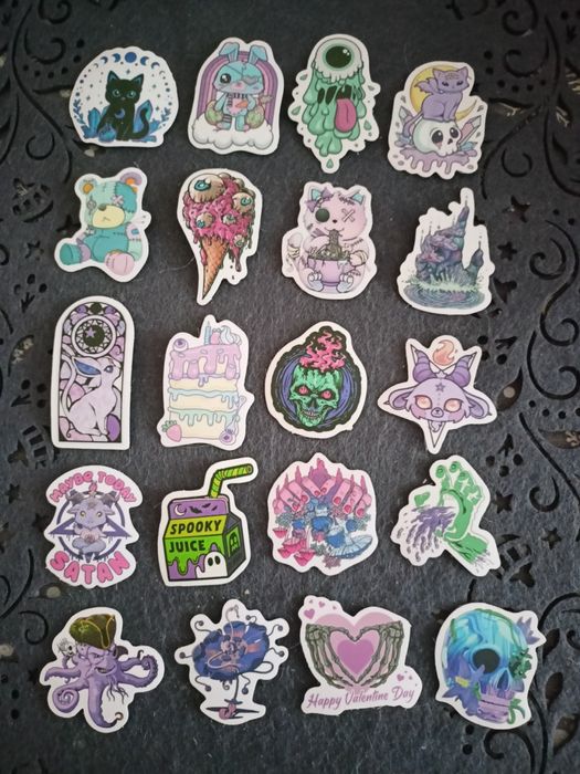 Naklejki - cena za całość