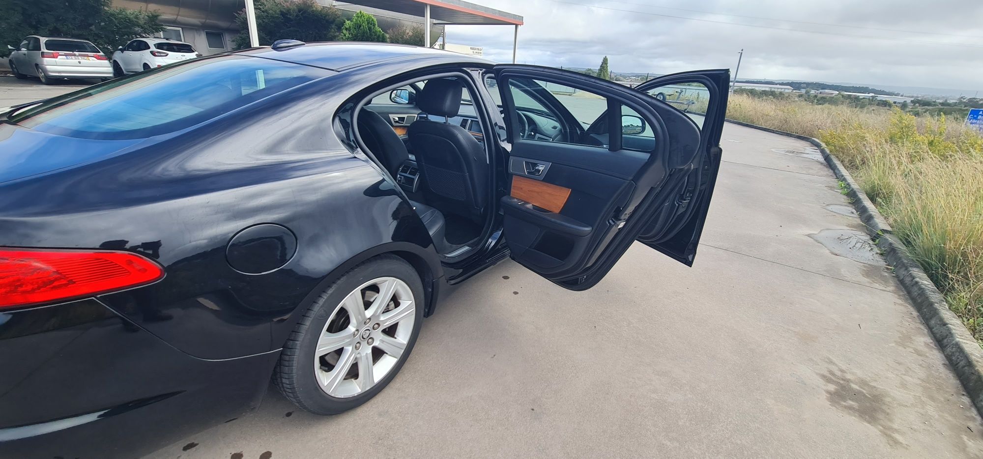 Jaguar XF 3.0 para peças