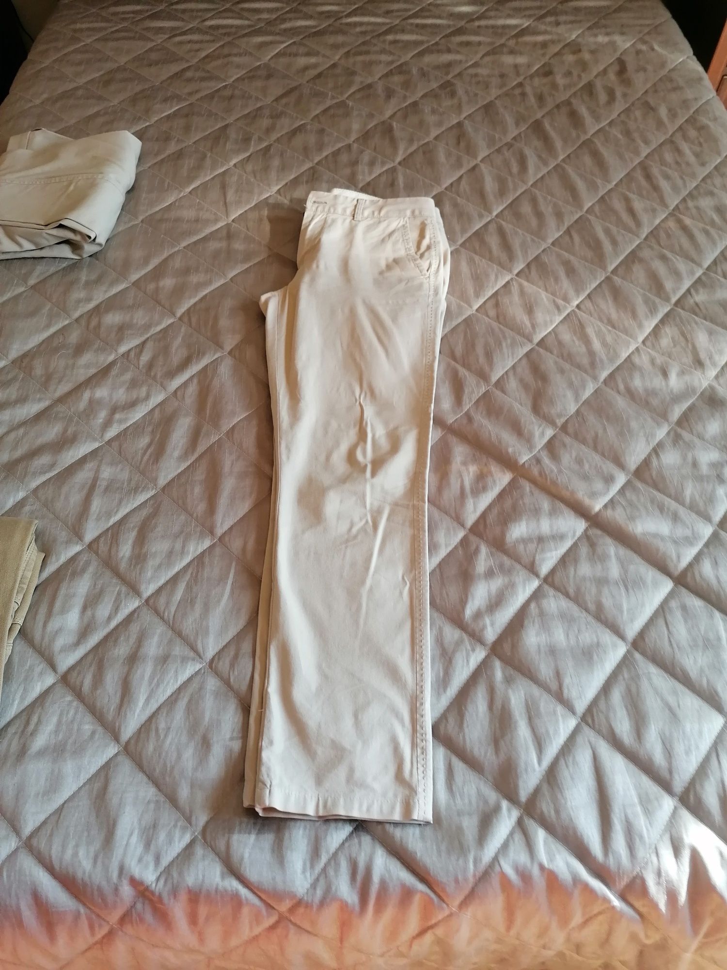 Calça MassimoDutti MulherTam. 36 cor beje