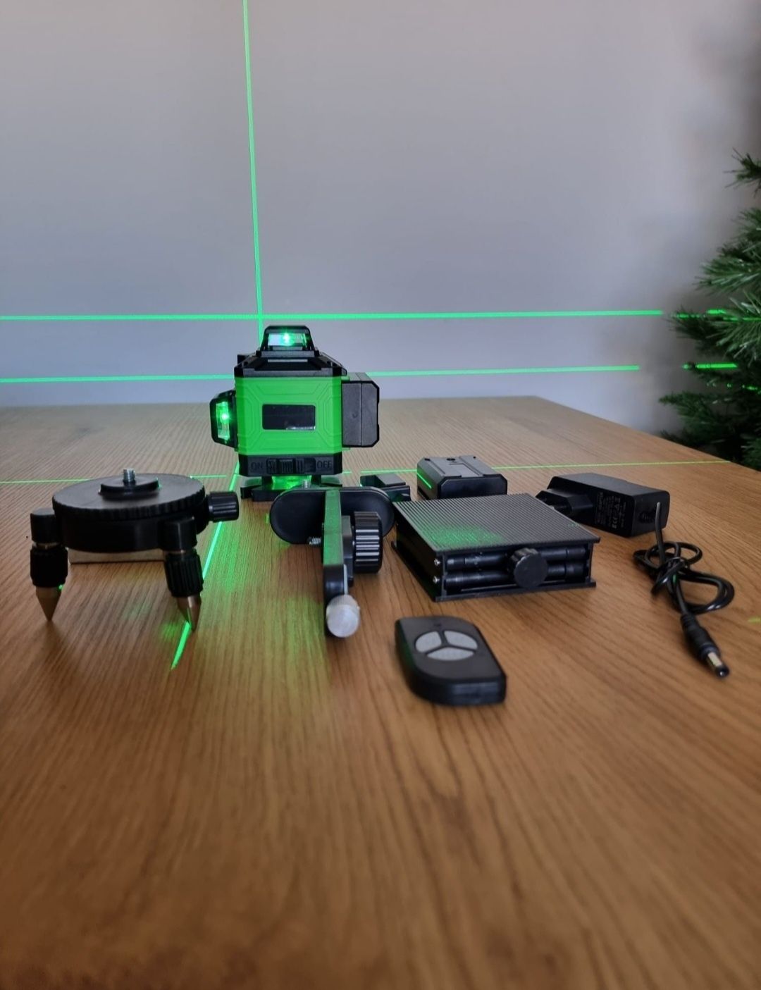 nível laser 16 linhas verdes autonivelante