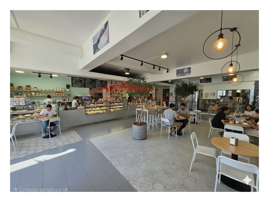 Loja com 390 m2 no centro de Torres Novas