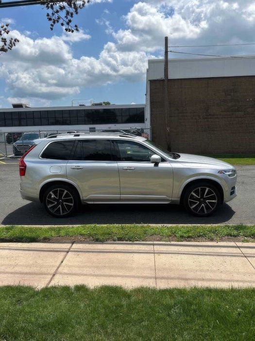 Volvo XC90 T6 Momentum      2018