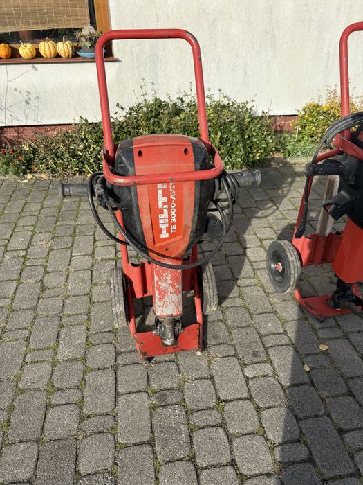 Młot wyburzeniowy hilti te 3000 stan bardzo dobry