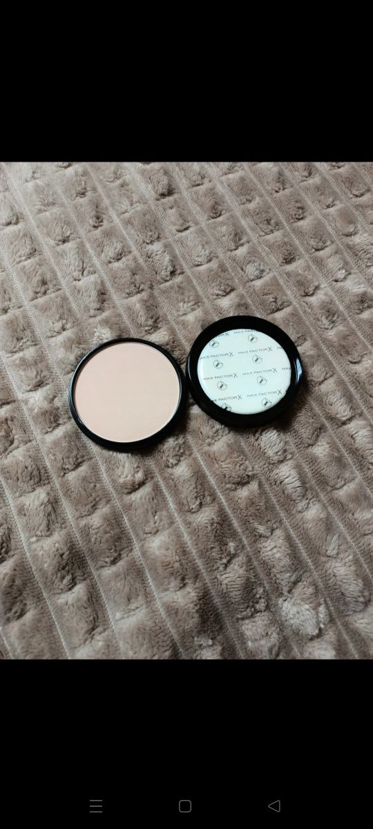 Puder matujący Max Factor