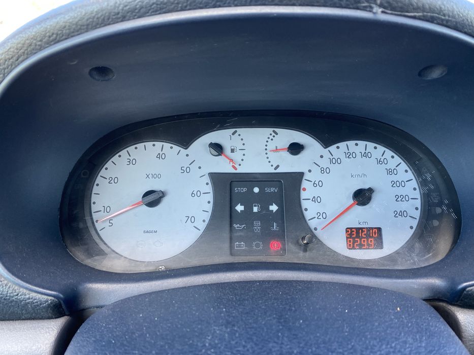 Renault Clio 1.2 16V 2001