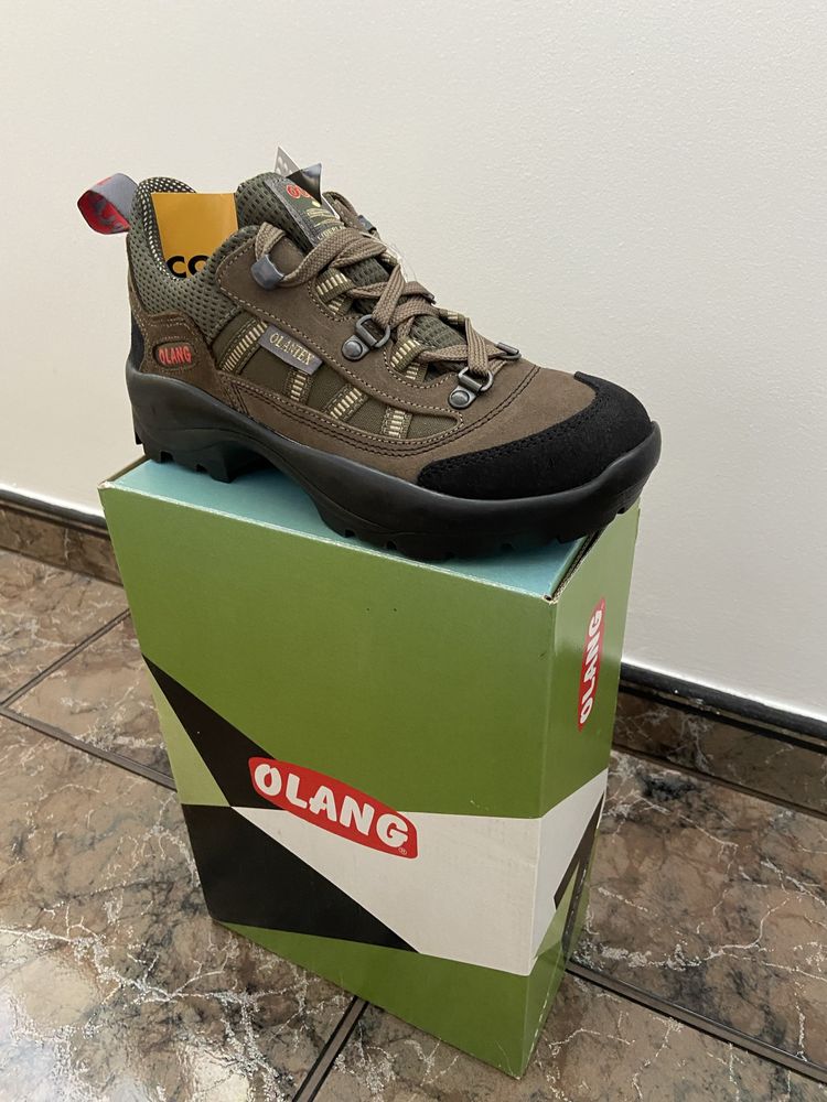 Nowe buty trekkingowe wloskiej firmy  Olang  model Columbus  810 Tex .
