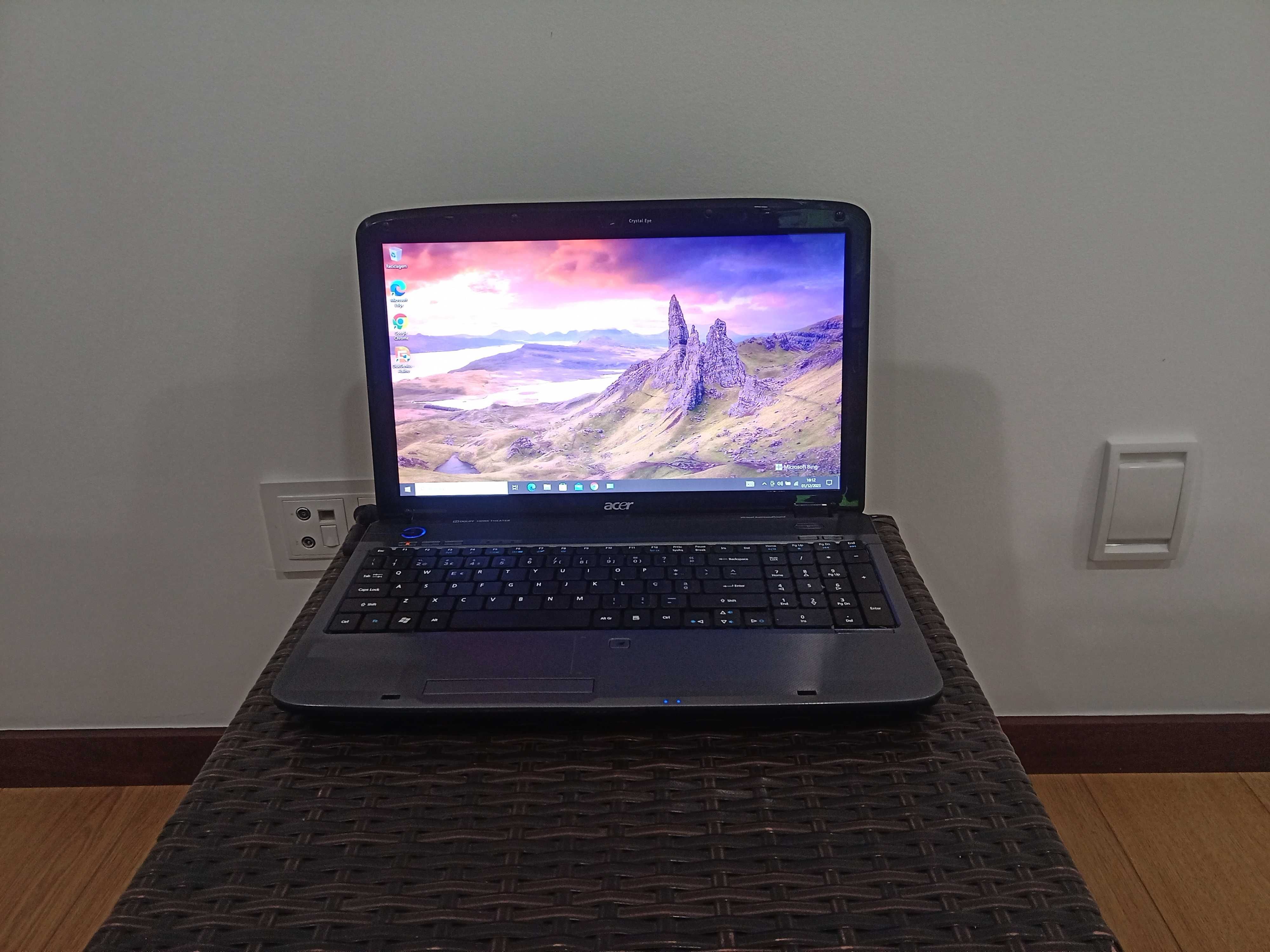 Vendo portátil ACER 5738