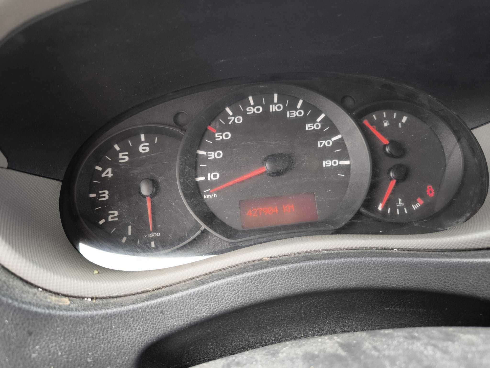 Renault Master 2.3 dci, Kontener + winda, uszkodzony motor