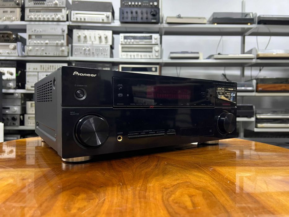 Amplituner Pioneer VSX-920, Audio Room