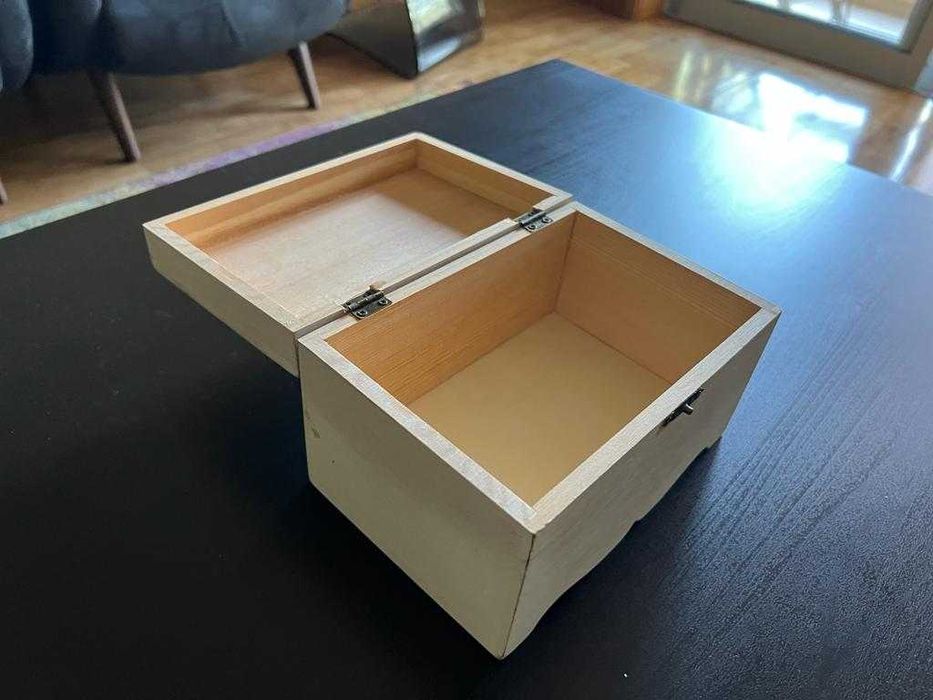 Caixa em madeira como nova