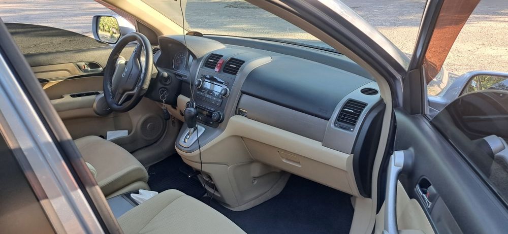Продам Honda CR-V