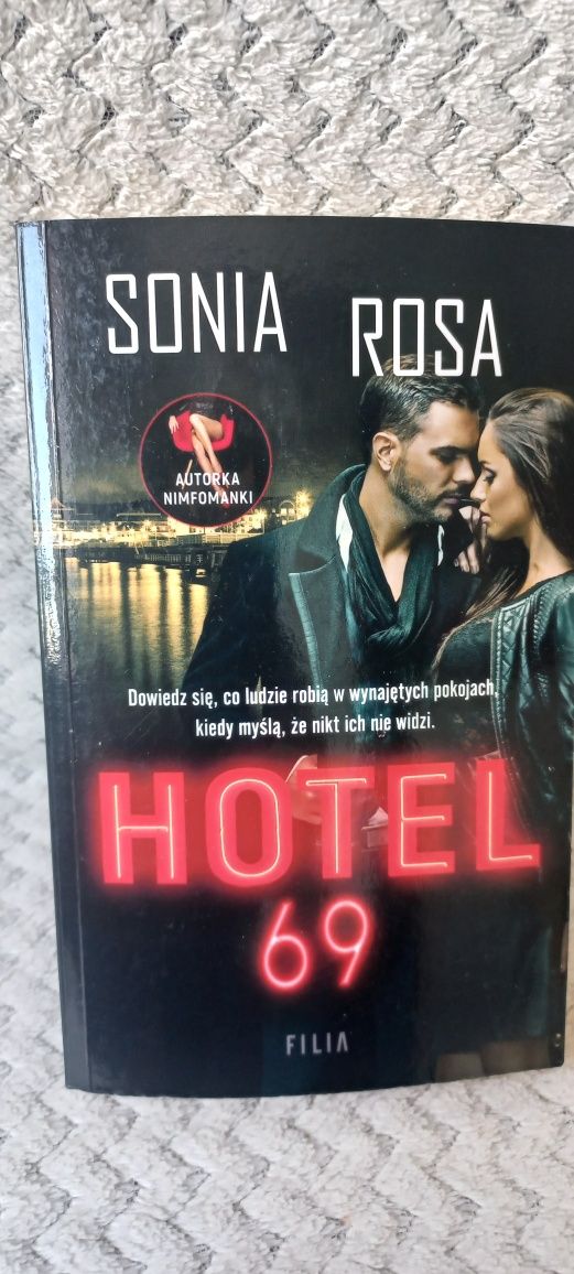 Hotel 69 - Sonia Rosa