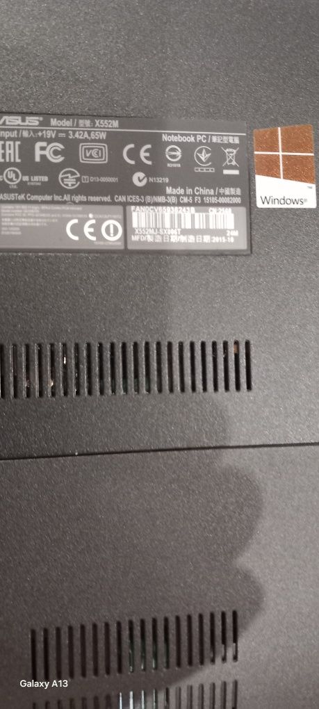 Portátil Asus X552M