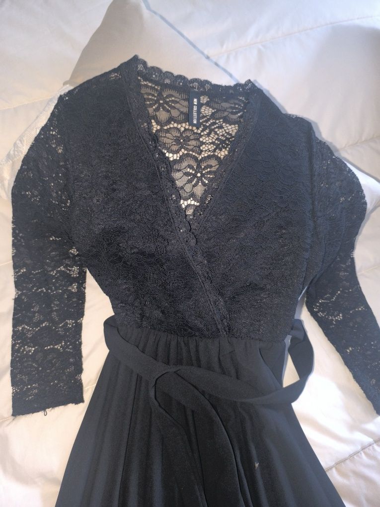 Vestido em renda e pregas