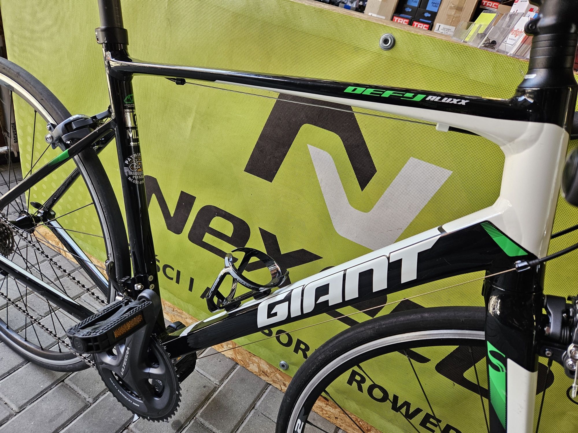GIANT Defy rower szosowy szosa SHIMANO Ultegra 2x11 widelec karbon