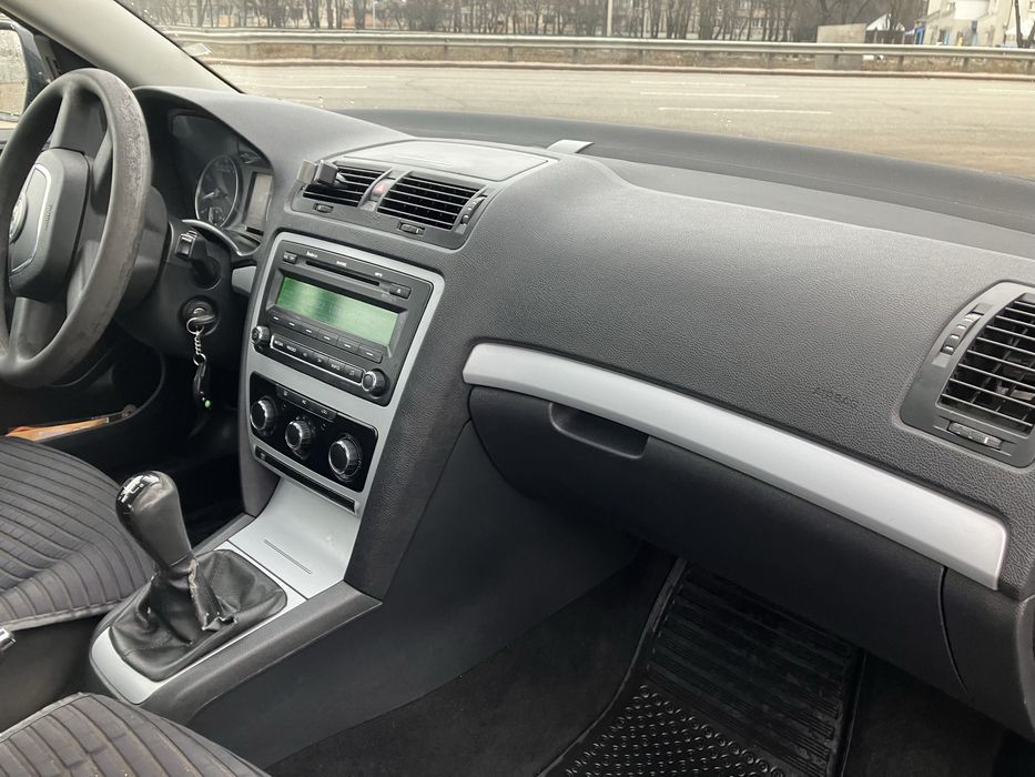 Продам шкоду а5 рестайл 2009 1,6 газ/бенз