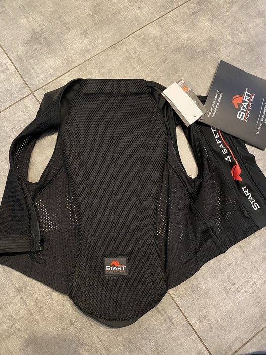 Jeździecka kamizelka ochronna firmy START – rozmiar M (dziecięcy)